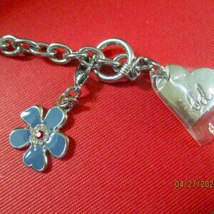 Charm Silver Link Chain Bracelet w/Blue Flower Charm & Heart w/db Makers Initial